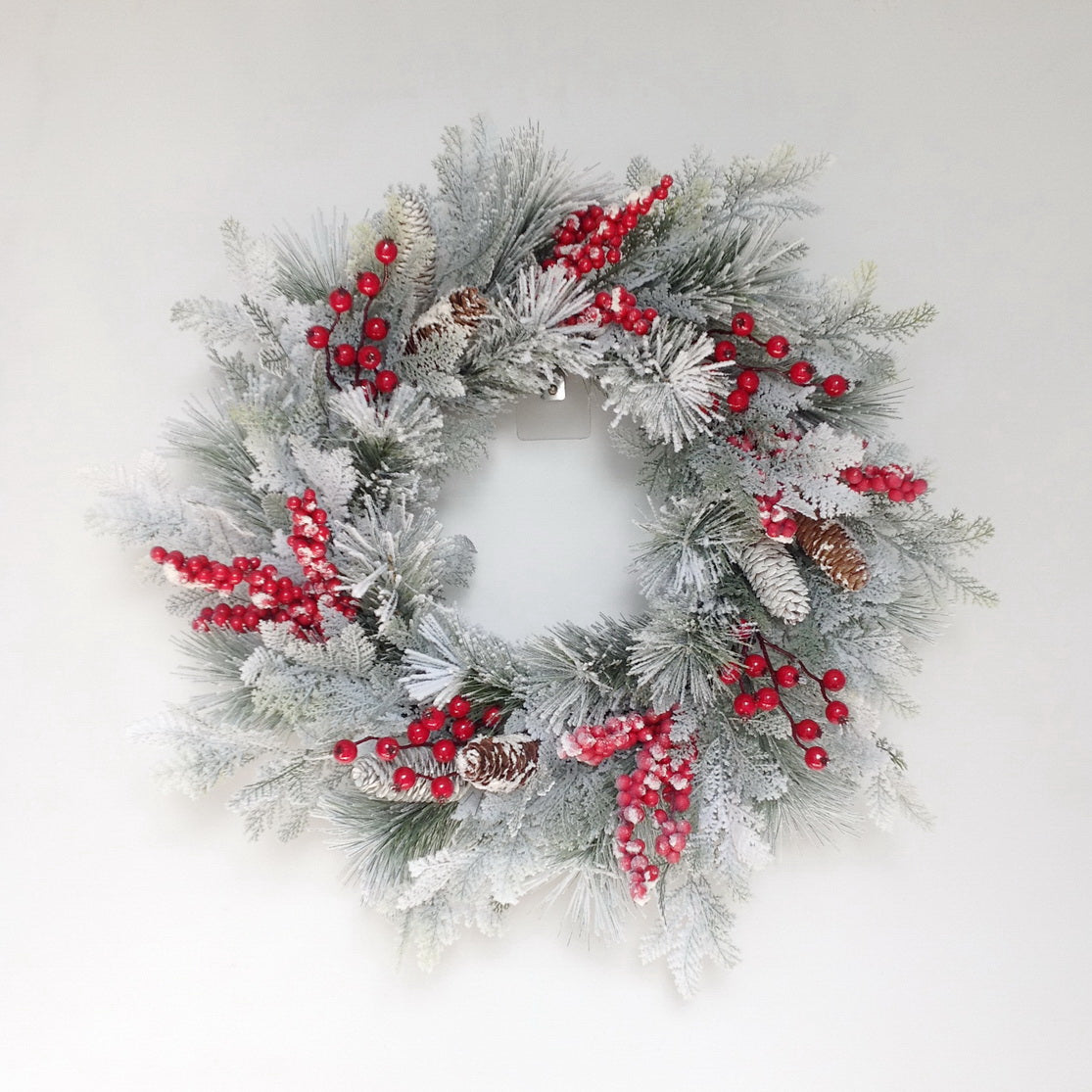 24" SNOW BERRY PINE WREATH